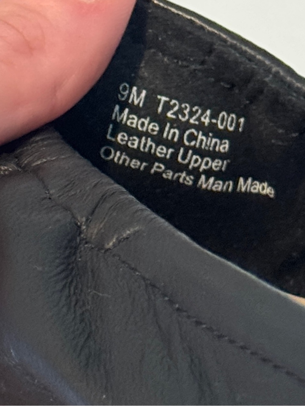 Trotters Gia Ornament Leather Ballet Flat
Black Womens 9M - Picture 8 of 11